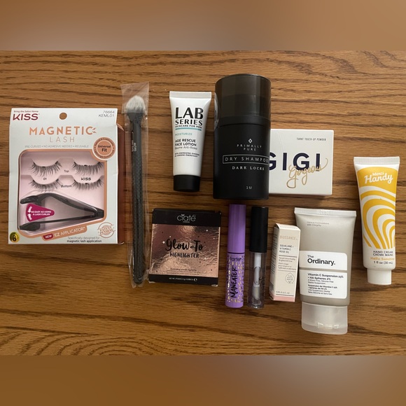 Kiss Magnetic Lash Kit Gigi Tarte Ciate Primally Pure Biossance Ordinary +